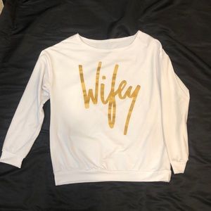 Begonia K. Wifey pullover white sweatshirt